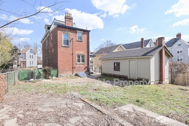 735 Considine Avenue property image