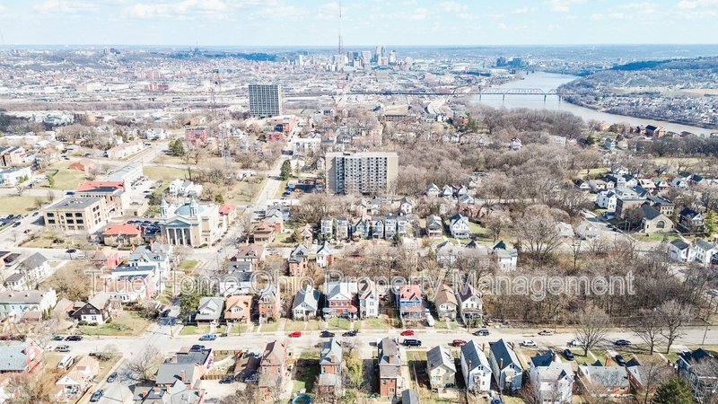 735 Considine Avenue property image