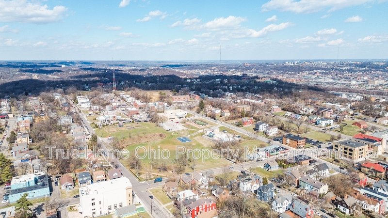 735 Considine Avenue property image