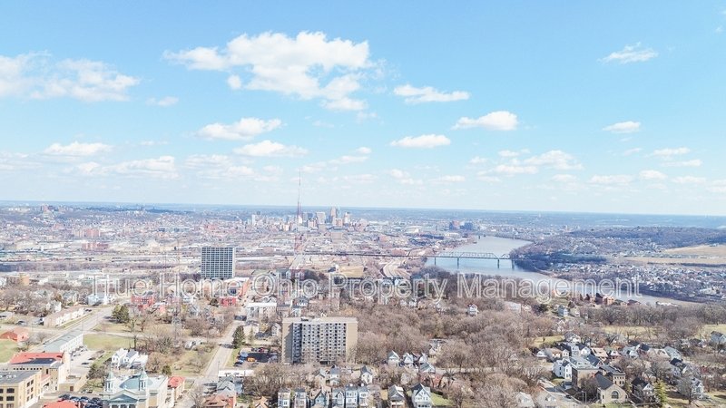 735 Considine Avenue property image