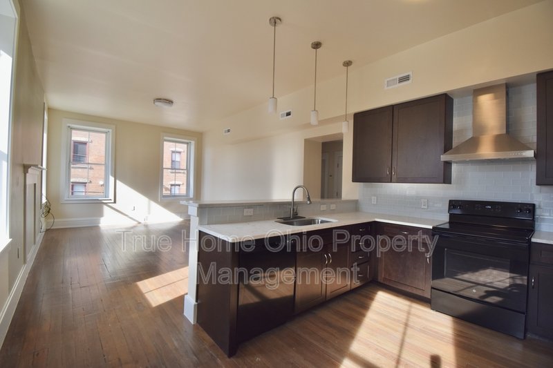 100 E Clifton Avenue - 3 property image