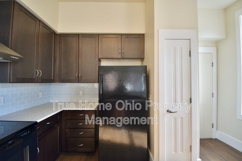 100 E Clifton Avenue - 3 property image