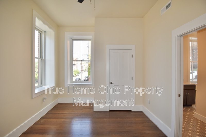 100 E Clifton Avenue - 3 property image