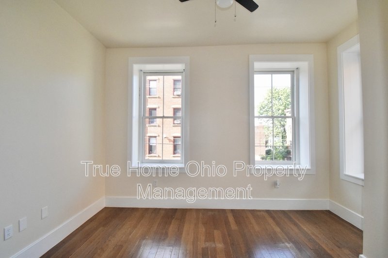 100 E Clifton Avenue - 3 property image