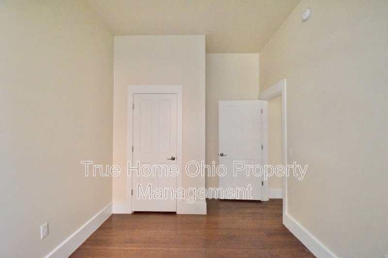 100 E Clifton Avenue - 3 property image