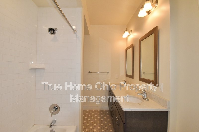 100 E Clifton Avenue - 3 property image