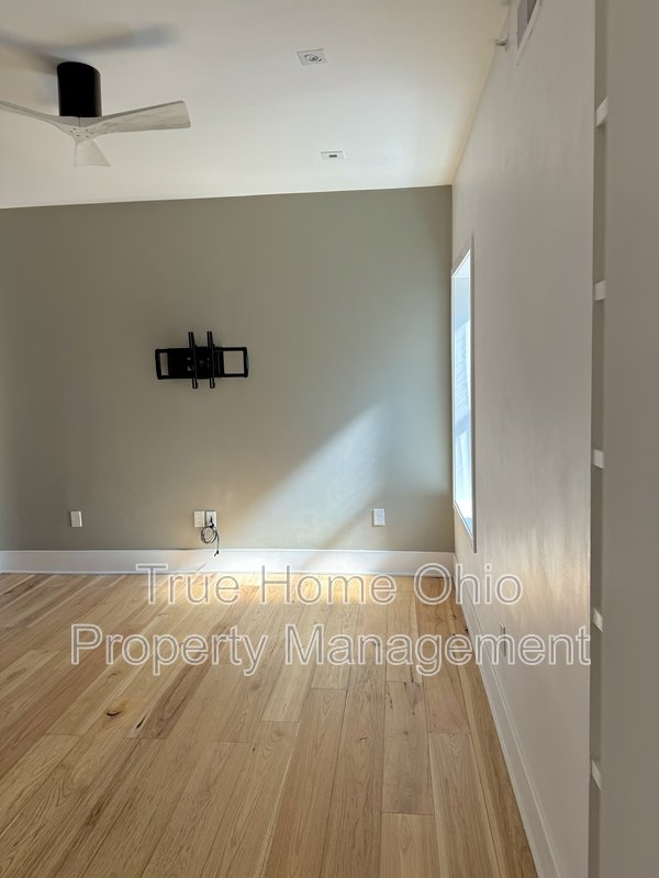 32 East Court Street #202 property image