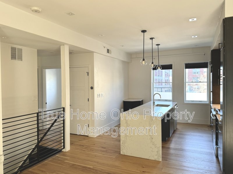 32 East Court Street #202 property image