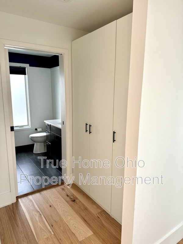 32 East Court Street #202 property image