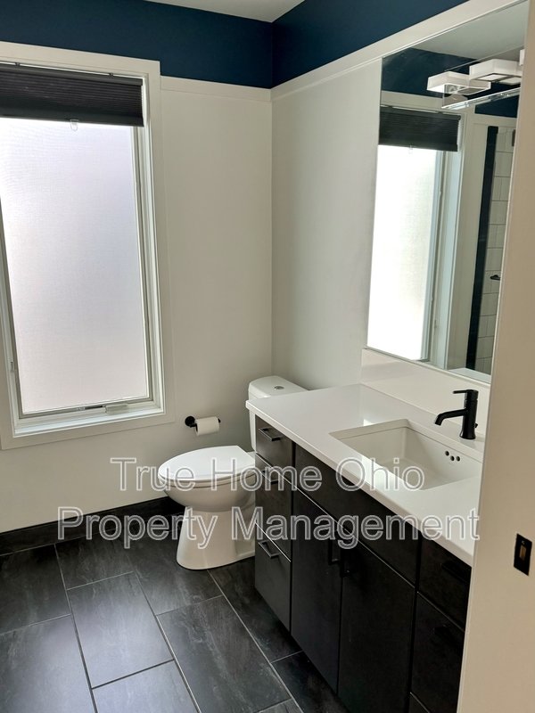 32 East Court Street #202 property image