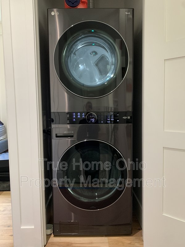 32 East Court Street #202 property image