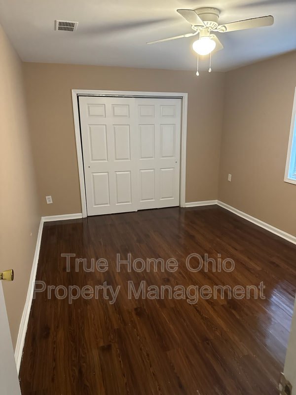 1905 Sheffield Street property image