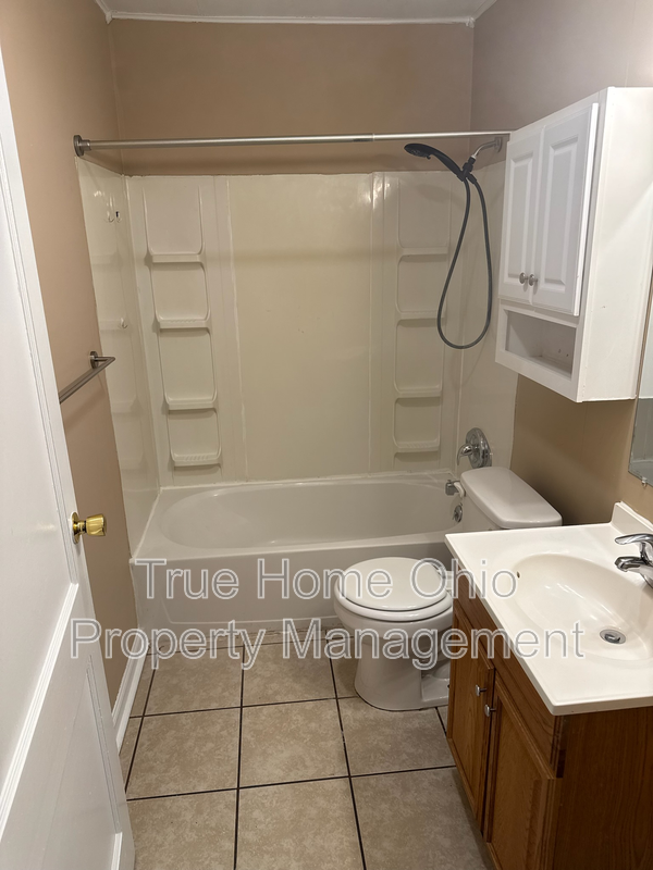 1905 Sheffield Street property image