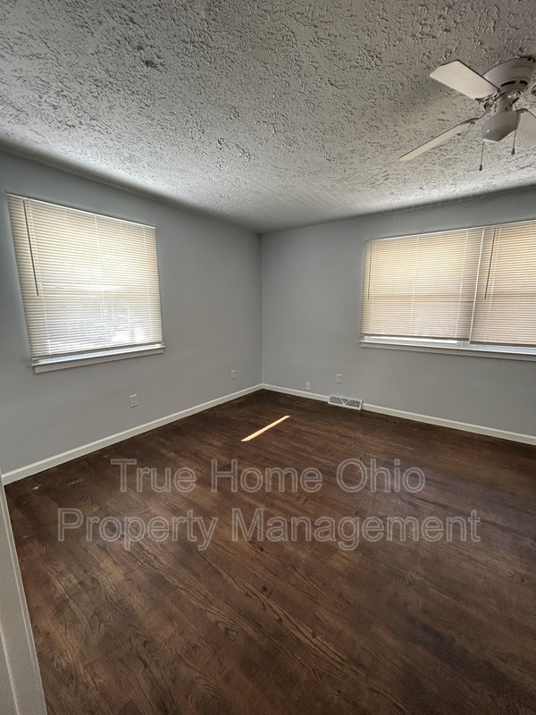 116 Clinton Springs Avenue - 3 property image