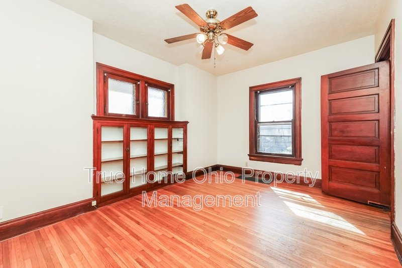 920 E Stewart Street property image