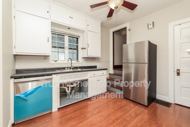 920 E Stewart Street property image