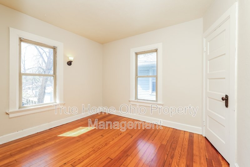 920 E Stewart Street property image