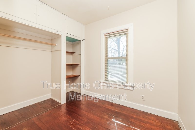 920 E Stewart Street property image