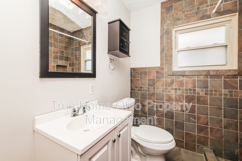 920 E Stewart Street property image