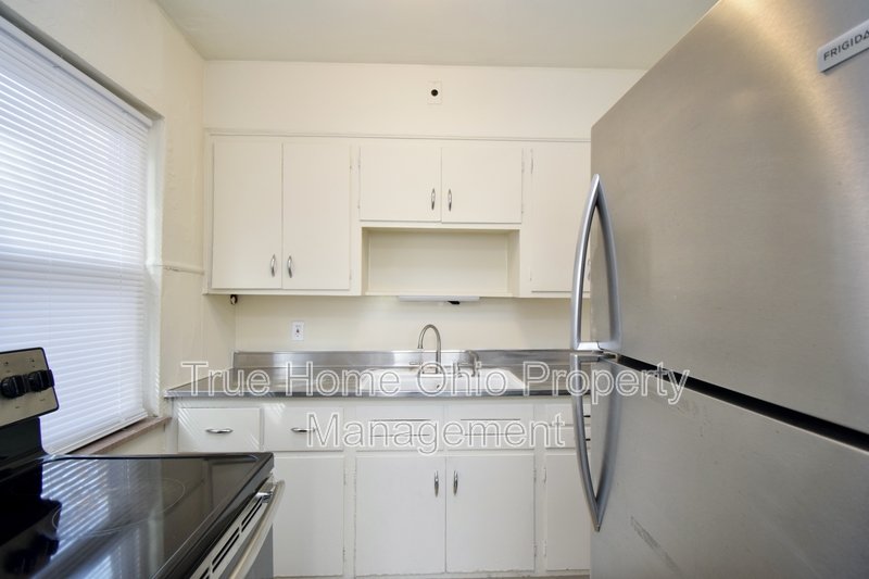 5739 Montgomery Road - 3 property image