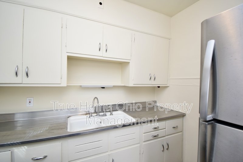 5739 Montgomery Road - 3 property image