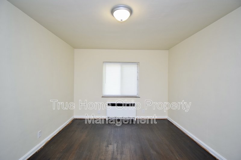 5739 Montgomery Road - 3 property image