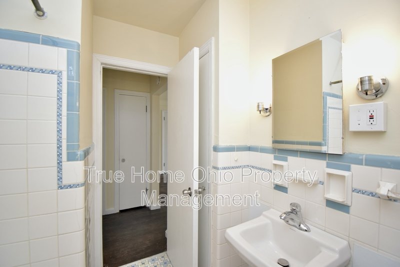 5739 Montgomery Road - 3 property image