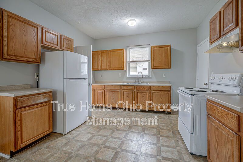 1915 Woodlawn Avenue property image