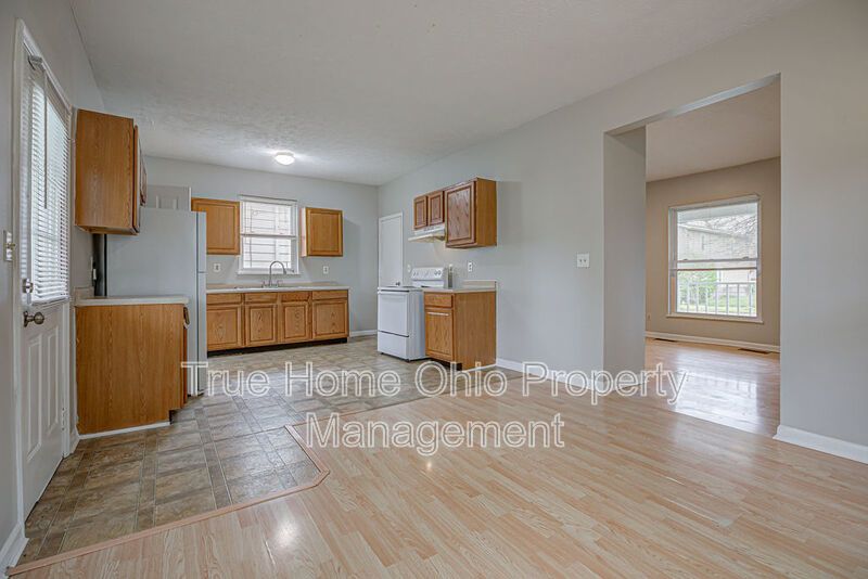 1915 Woodlawn Avenue property image
