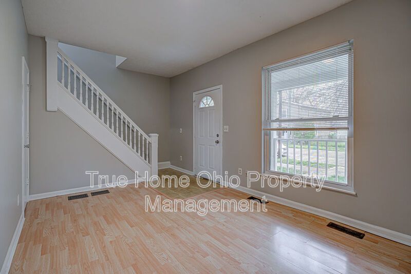 1915 Woodlawn Avenue property image