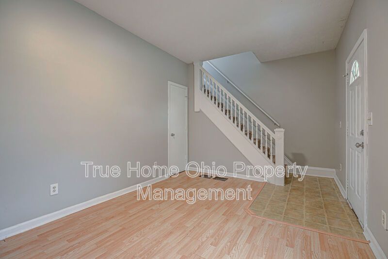 1915 Woodlawn Avenue property image