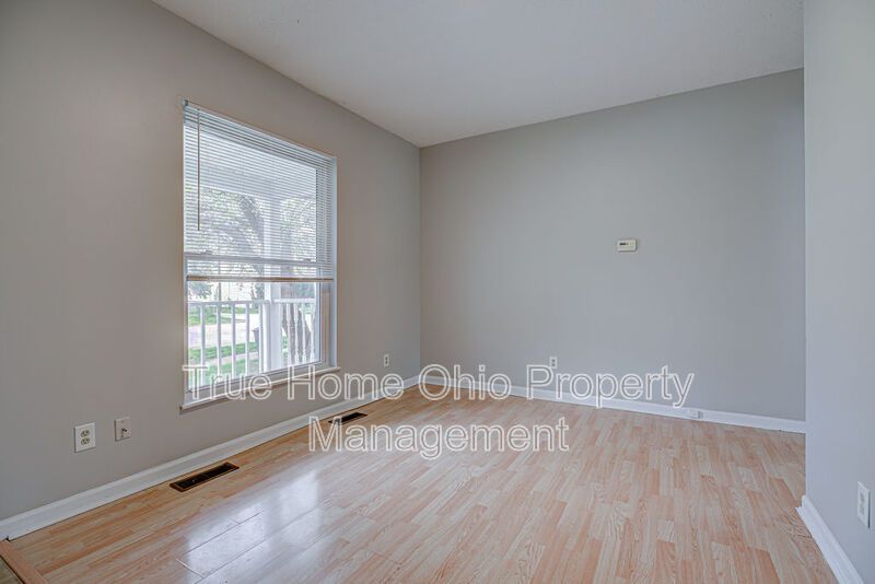 1915 Woodlawn Avenue property image