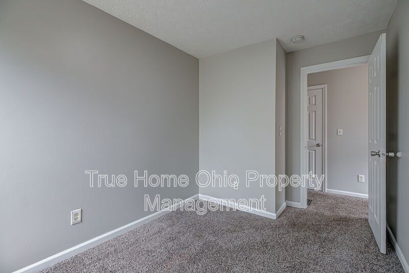 1915 Woodlawn Avenue property image