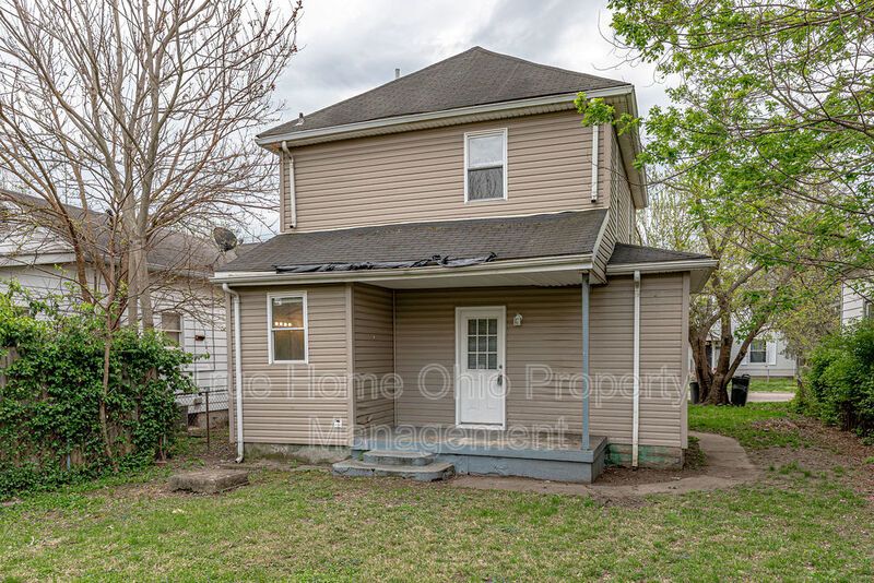 1915 Woodlawn Avenue property image