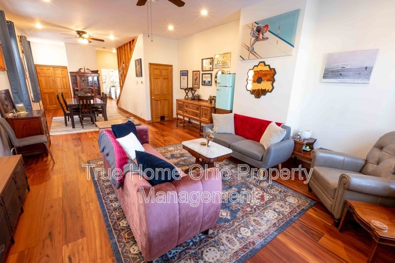 1241 Bates Avenue property image