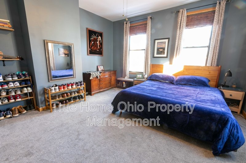1241 Bates Avenue property image