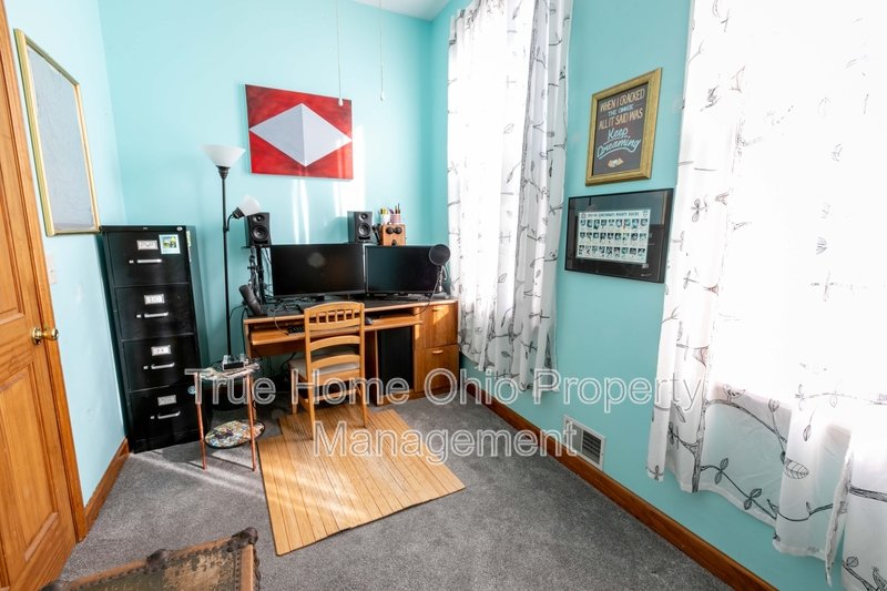 1241 Bates Avenue property image