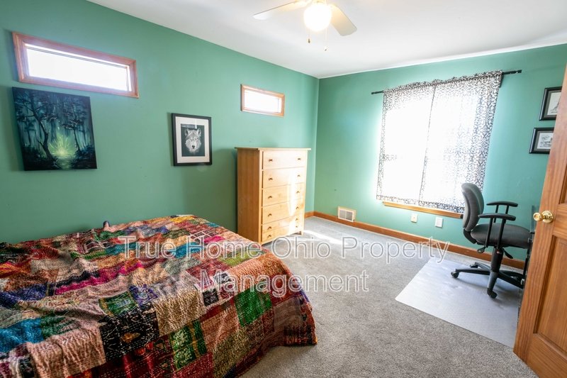 1241 Bates Avenue property image