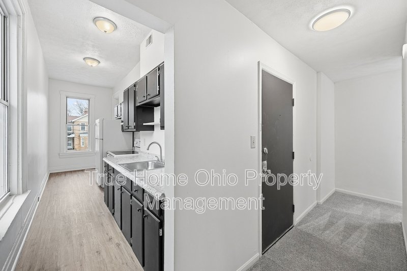 2612 Stanton Avenue - 2 property image