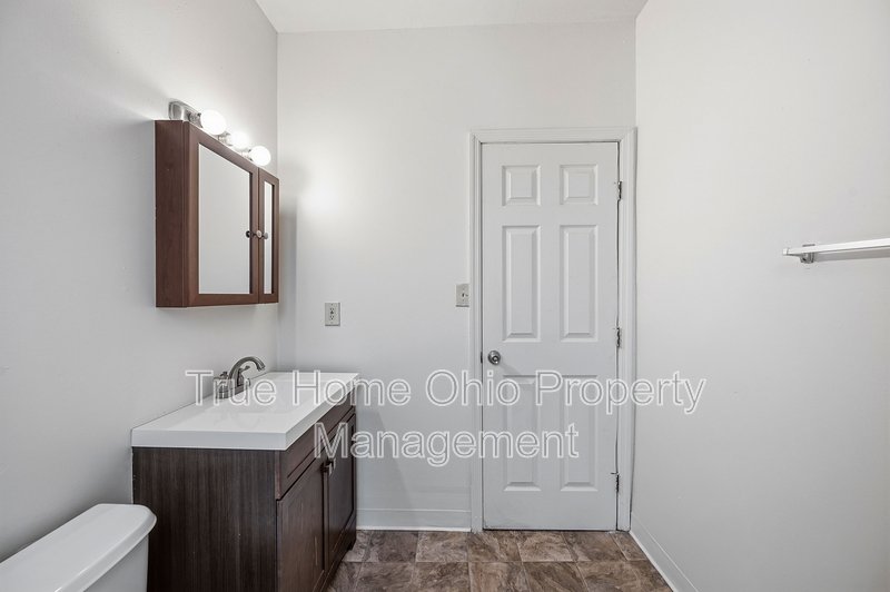 2612 Stanton Avenue - 2 property image