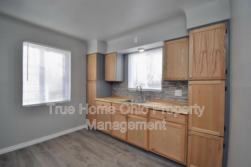 5219 Colerain Avenue property image