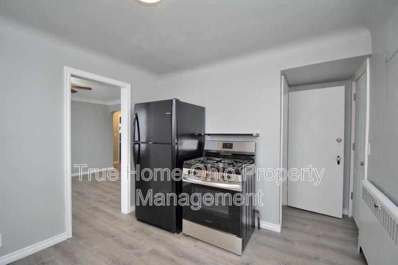 5219 Colerain Avenue property image