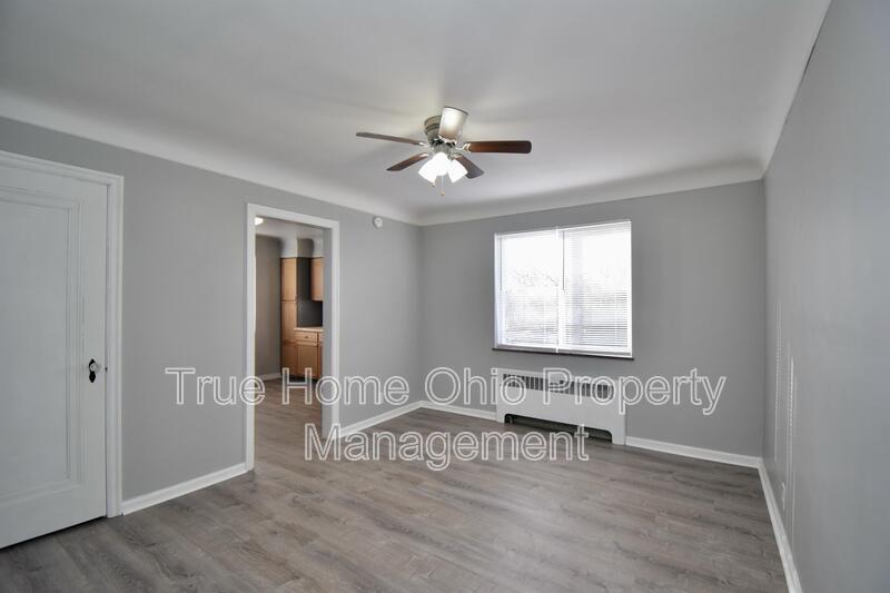 5219 Colerain Avenue property image