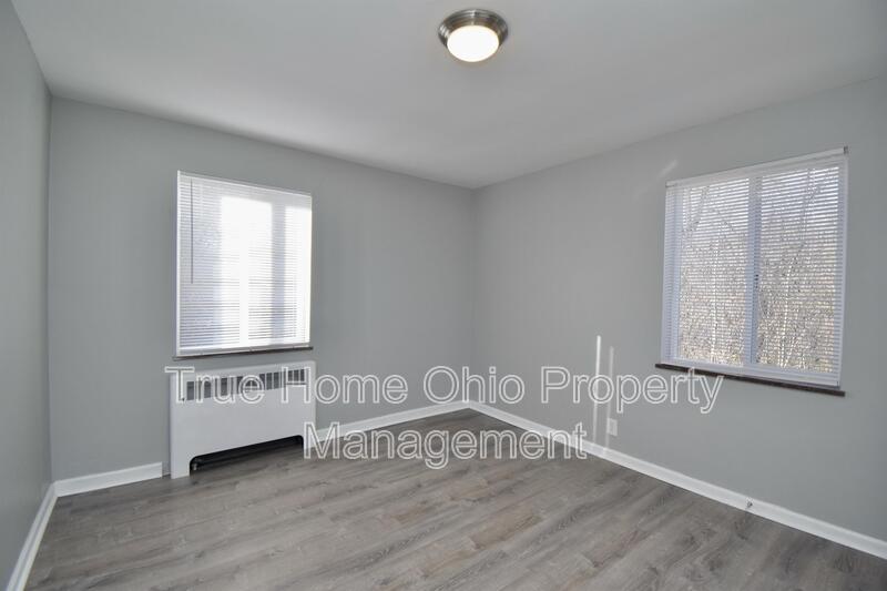 5219 Colerain Avenue property image