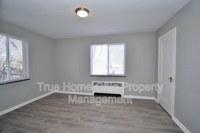 5219 Colerain Avenue property image