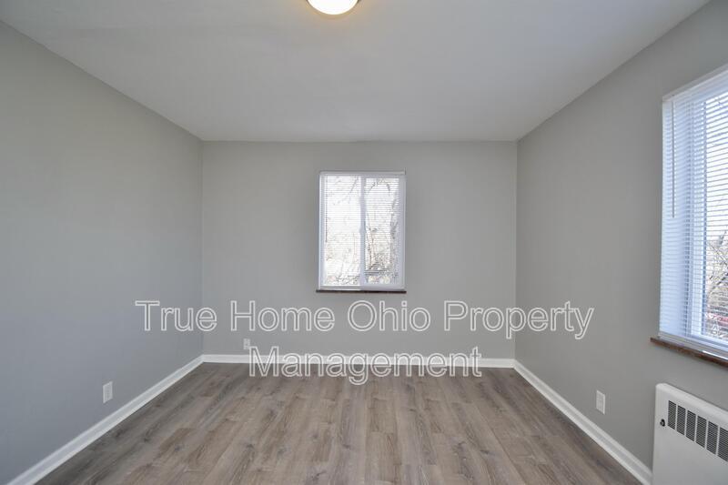 5219 Colerain Avenue property image