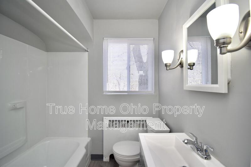 5219 Colerain Avenue property image