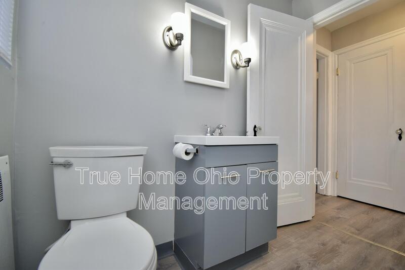 5219 Colerain Avenue property image