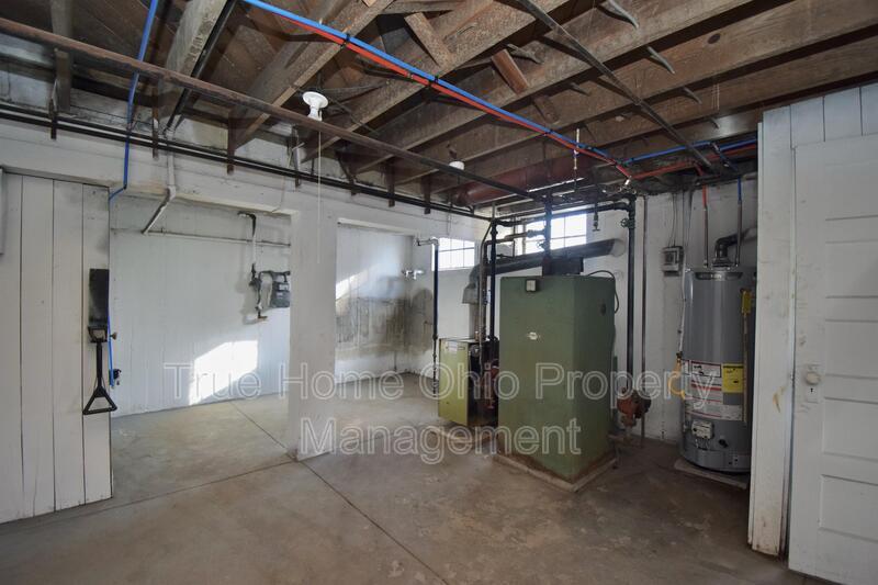 5219 Colerain Avenue property image