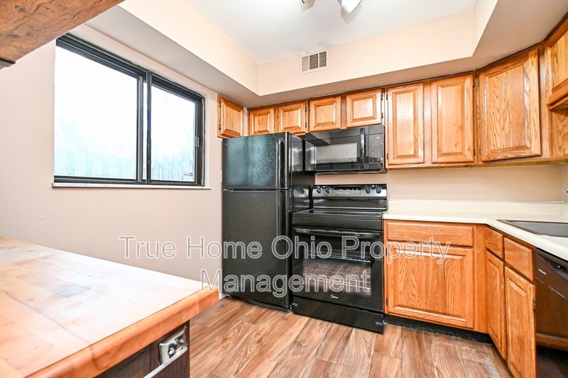 7752 Montgomery Road property image